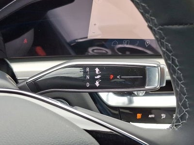 2025 Cadillac LYRIQ Luxury 1