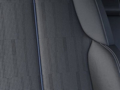 2025 Cadillac LYRIQ Luxury 2