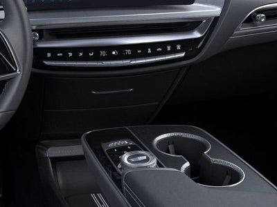 2025 Cadillac LYRIQ Luxury 2