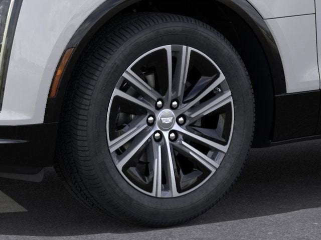 2025 Cadillac LYRIQ Luxury 2