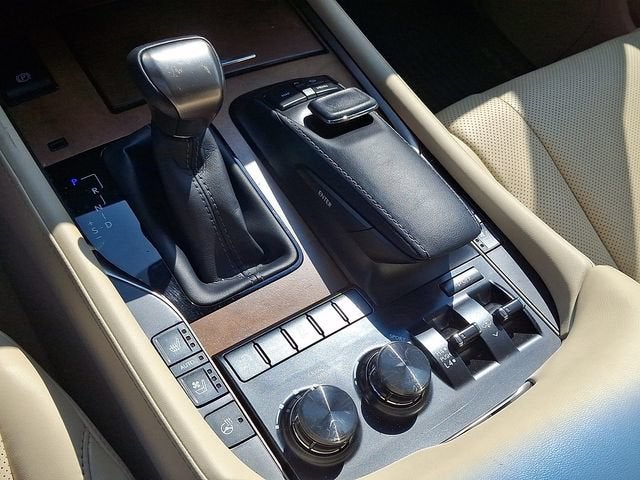 2021 Lexus LX 570 Two-Row
