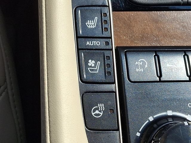 2021 Lexus LX 570 Two-Row