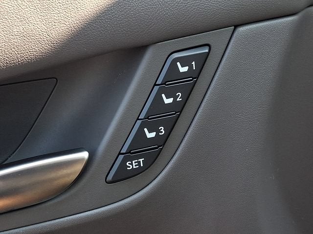2021 Lexus LX 570 Two-Row