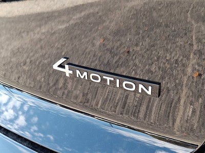 2026 Volkswagen Atlas Cross Sport 2.0T SEL R-Line Black