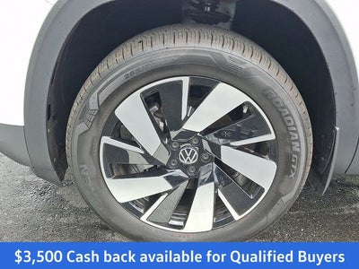 2026 Volkswagen Atlas Cross Sport 2.0T SE w/Technology