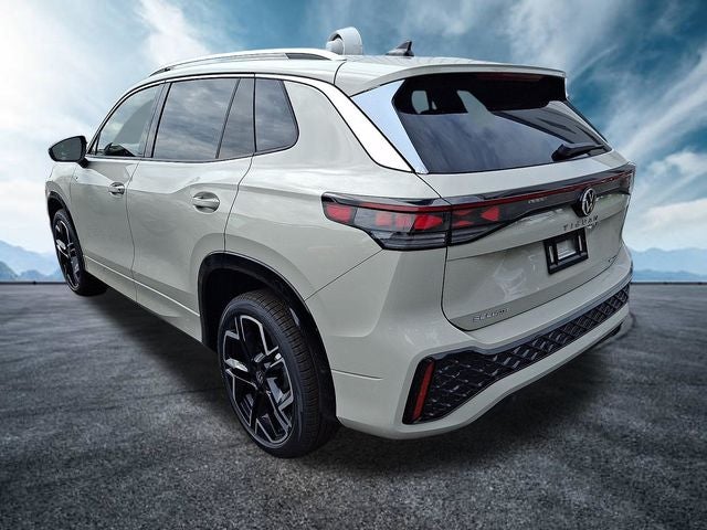 2026 Volkswagen Tiguan 2.0T SEL R-Line Turbo