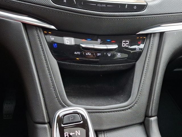 2019 Cadillac XT5 Premium Luxury