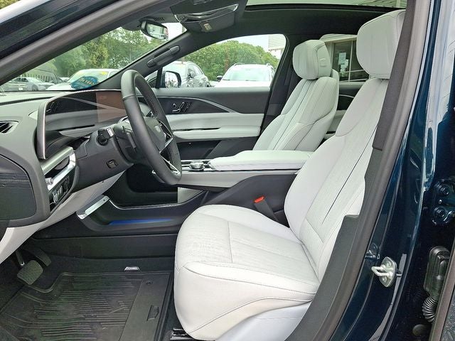 2025 Cadillac LYRIQ Luxury