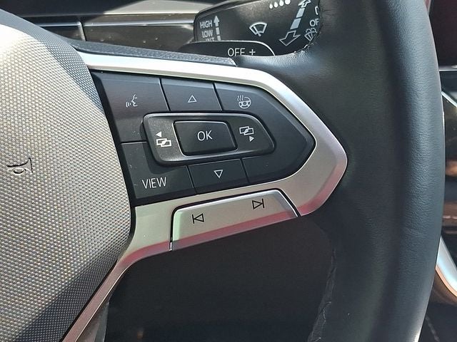 2024 Volkswagen Atlas Cross Sport 2.0T SEL R-Line