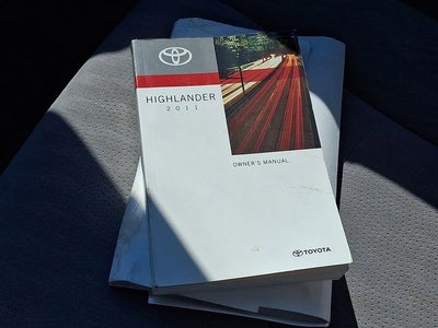 2011 Toyota Highlander Base