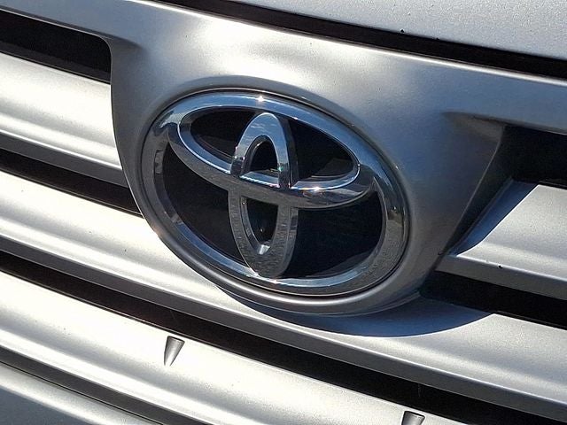 2011 Toyota Highlander Base