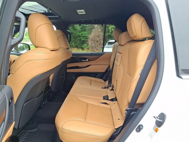 2025 Lexus LX 600 Luxury